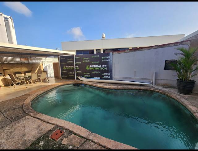 7 BEDROOM SECTIONAL TITLE FOR SALE IN MUSGRAVE